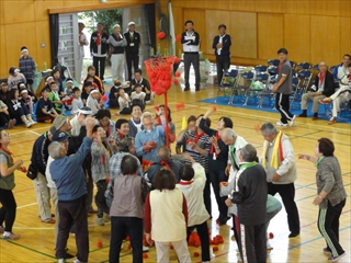 競技名「玉入れ」