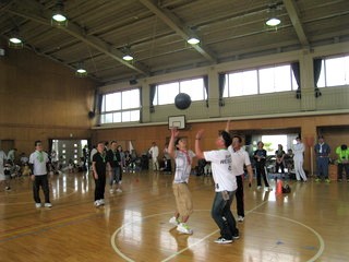 ふわドッチボール